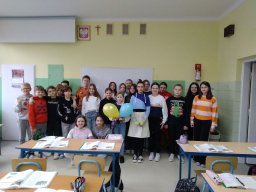 b_1024_768_0_00_images_2022_2023_Ukraina_obchody_329991994_1848364328867292_657053391411549935_n